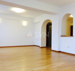 Spatiu comercial with underground parking included Bucuresti/Aviatorilor