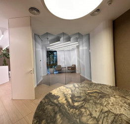 Spatiu comercial with underground parking included Bucuresti/Pipera