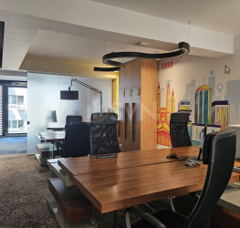 Spatiu comercial with underground parking included Bucuresti/Arcul De Triumf