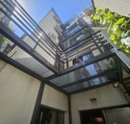 Spatiu comercial with underground parking included Bucuresti/Arcul De Triumf