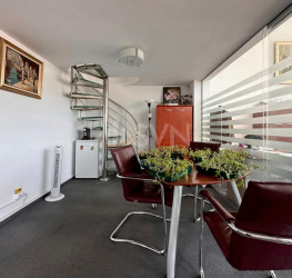 Spatiu comercial with underground parking included Bucuresti/P-ta Unirii