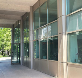 Spatiu comercial with underground parking included Bucuresti/P-ta Unirii