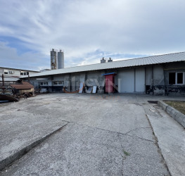 Spatiu comercial with underground parking included Valcea/Cazanesti